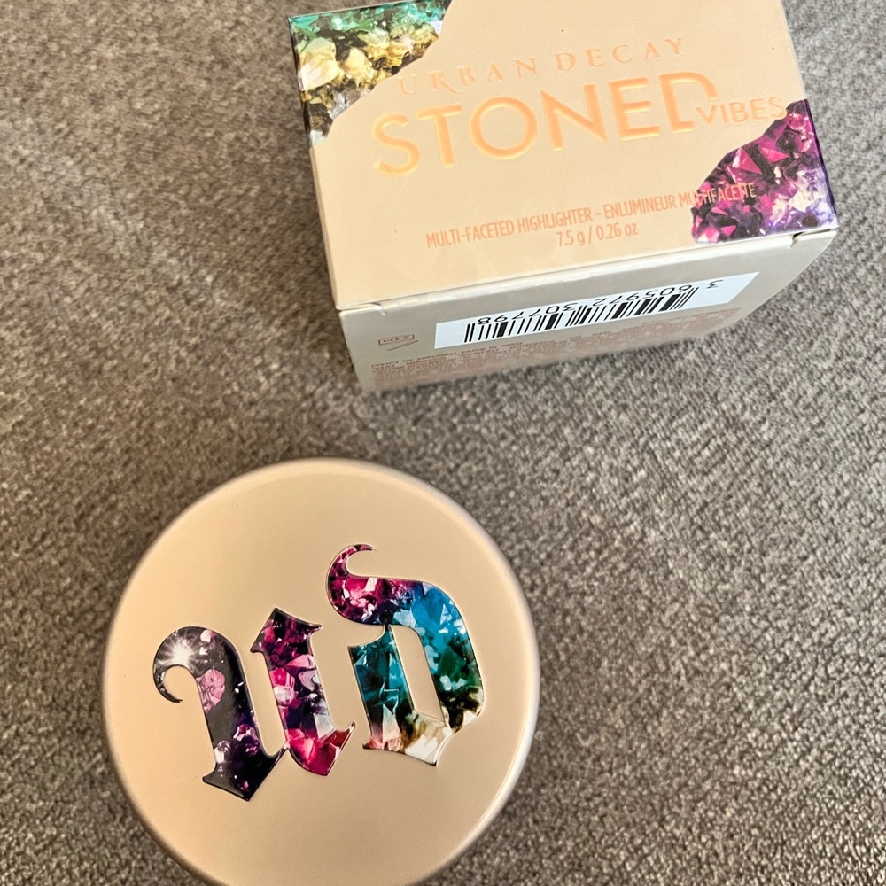 Urban Decay highlighter